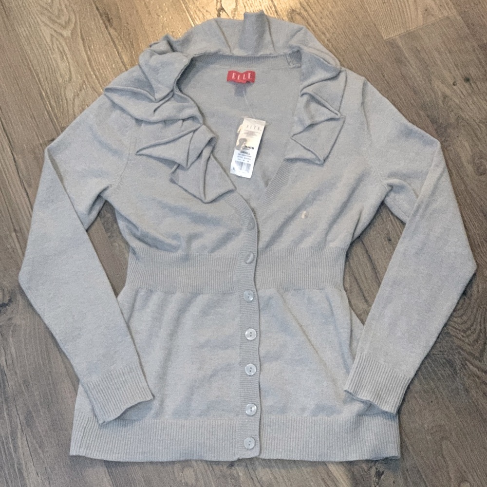 ELLE NWT Button-down Cardigan with Fitted-waist and Ruffled V-neck